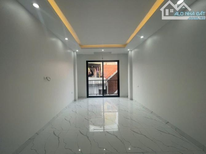 Miêu Nha. Tây Mỗ. 42m.5 tầng. Ô tô đỗ cửa. Ngõ thông thoáng. 6,5 tỷ