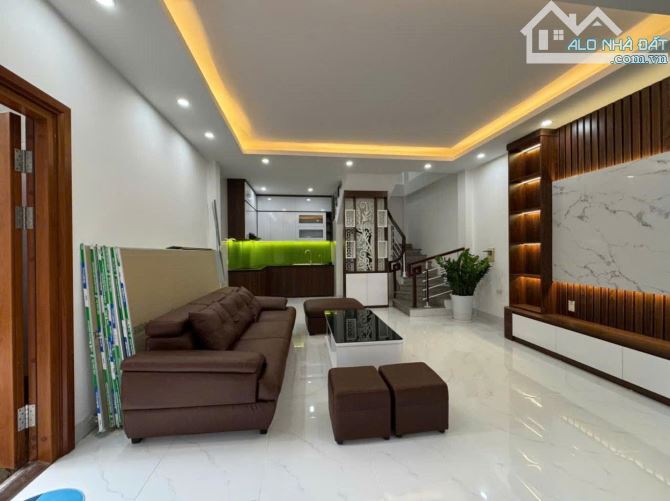MỸ ĐÌNH, Ô TÔ GẦN, NHÀ DÂN XÂY, FULL NỘI THẤT - Ở NGAY, 38M2*5T, GIÁ 7.35 TỶ