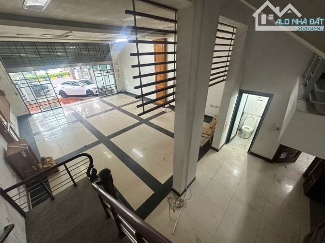 Bán nhà 5 tầng Mê Linh, Liên Bảo giá 13,5 tỷ.