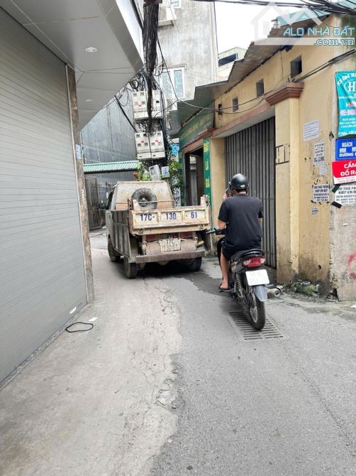 Phú Mỹ, Nhà Dòng Tiền CCMN 7P, Oto Qua Nhà, DT 40M, 4 Tầng, Sổ Đẹp, Giá 7.2 tỷ