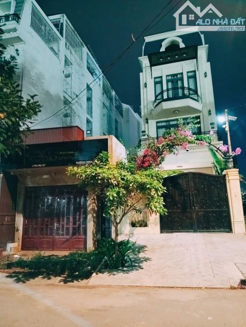 Bán Đất Tặng Nhà Mặt Tiền Quận 7_Hoàng Quốc Việt_105M2;Ngang 5M;Đường Nhựa 14M;Chỉ 13.XTỷ