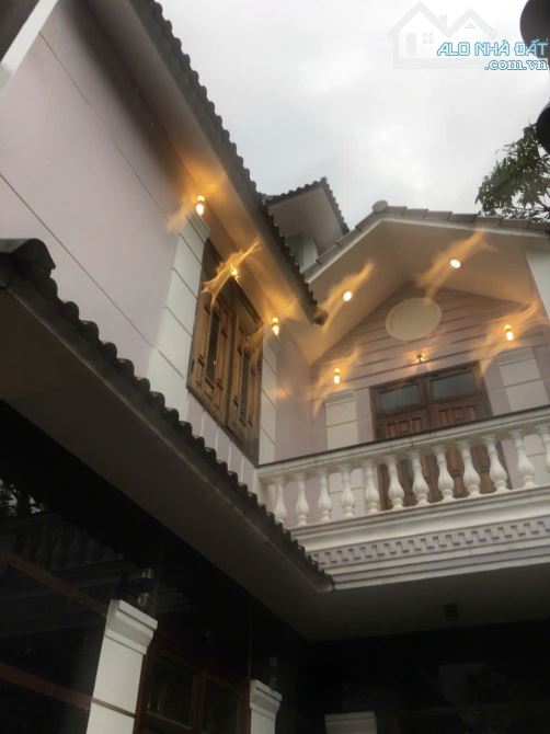 BÀU LÀNG, THANH KHÊ, ĐÀ NẴNG, BIỆT THỰ GỖ 3 TẦNG, LÔ GÓC, VIEW CÔNG VIÊN, 7 TỶ 200 TRIỆU