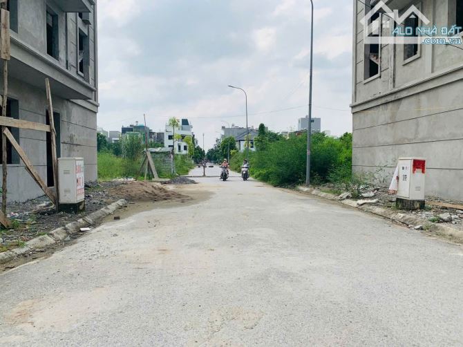🫰🫰🫰Bán lô 97m Kiến Thiết, Sở Dầu, Hồng Bàng giá chỉ 48tr/m