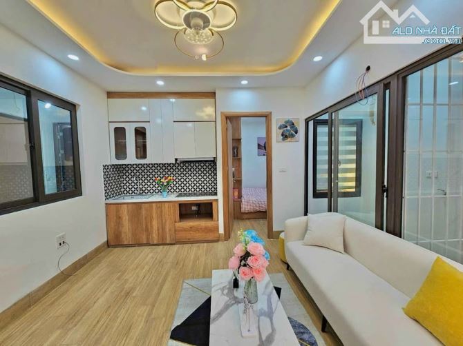 Bán Chung cư mini Thanh Xuân -ô tô - 13 Tỷ- 65m2 - 6 tầng - dòng tiền 1TỶ/năm-Thang máy