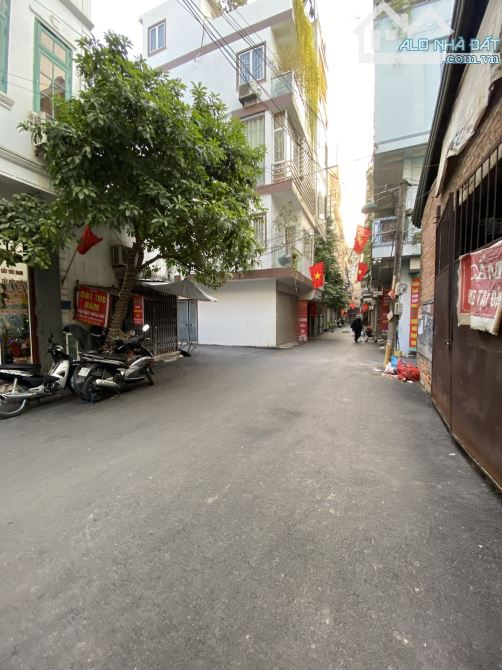 Đẹp và rẻ nhất Mỗ Lao, 42m, lô góc 2 thoáng, 5 tầng 4 ngủ, giá chỉ hơn 7 tỷ