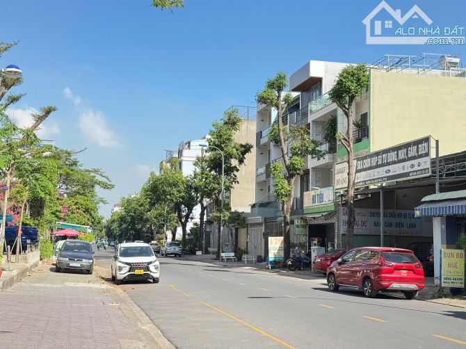 Duy nhất lô đất đường D2 đối diện chung cư ngay Lê Văn Việt - Tăng Nhơn Phú A đường 20m