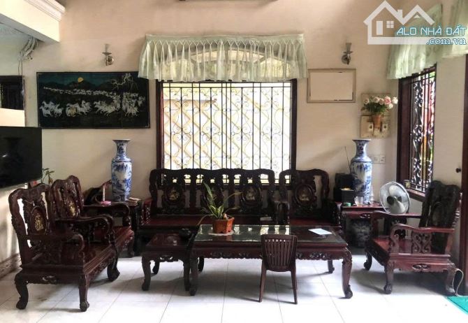 BIỆT THỰ BÁN CỔ ĐIỂN  – 10PN – NGAY NGÃ 4 PHAN XÍCH LONG – PHAN ĐĂNG LƯU – DTSD 38 tỷ. - 1