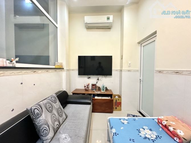 Gấp bán nhà Sài Gòn, kề Mt Nam Kỳ Khởi Nghĩa, giá 7.8 tỷ, 5 tầng. - 1