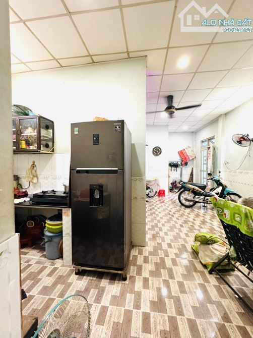 NGUYỄN HỮU HÀO - KHU ĐƯỜNG SỐ 41  TRUNG TÂM QUẬN 4 - 2 TẦNG KIÊN CỐ  HẼM KHU ĐƯỜNG SỐ CỰC - 1