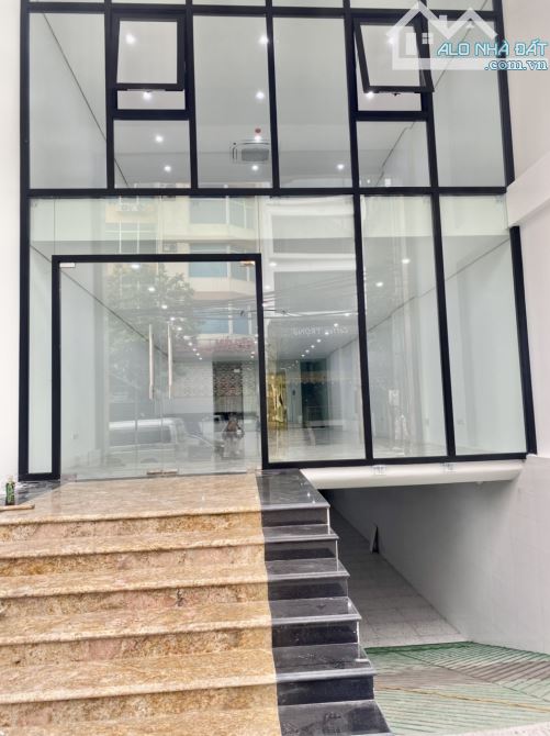CHo thuê văn phòng Tầng 2 - 90 m2. view thoáng, sàn thông  đẹp như ảnh - 1