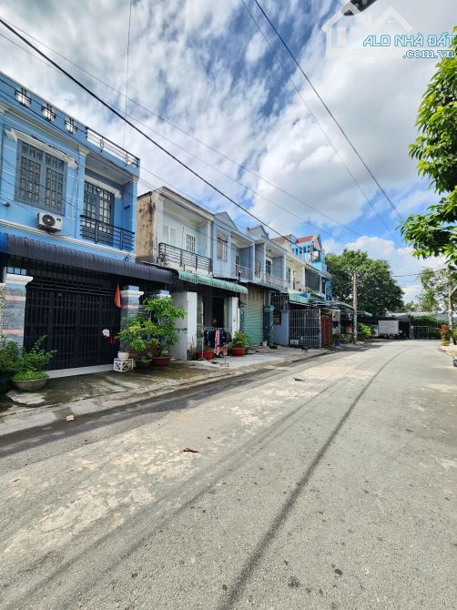 3Tỷ600__107,4m2 (5x22m)__gần Ngã 6 An Phú__Nhà trệt lầu và 4 phòng trọ__KDC gần chợ An Cơ - 1