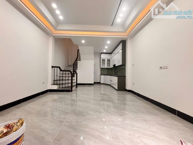 Bán Nhà Nhà mới 5Tx36m, Lô góc, ô tô qua cửa, ngay gần đại học TD-TT.. Gía 3ty25 - 1