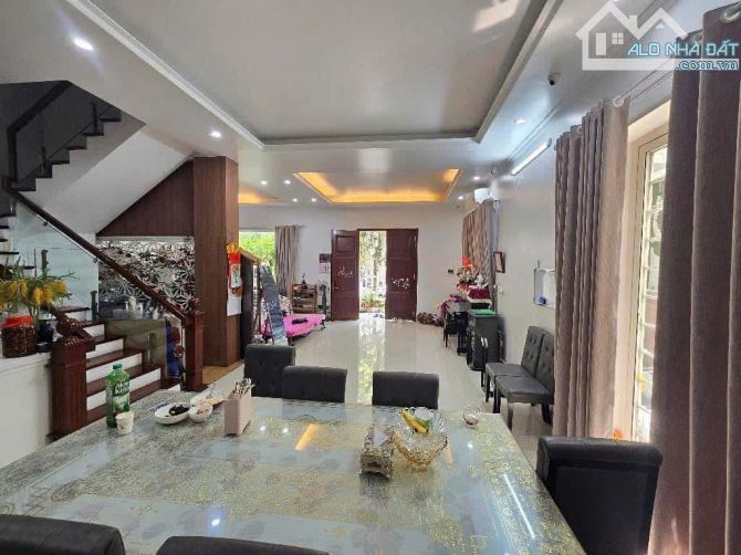 Bán Nhà Mặt Phố Phạm Tuấn Tài – 70m2 - MT 6m - Kinh Doanh – Vỉa Hè Rộng – 2 Mặt Thoáng - 1