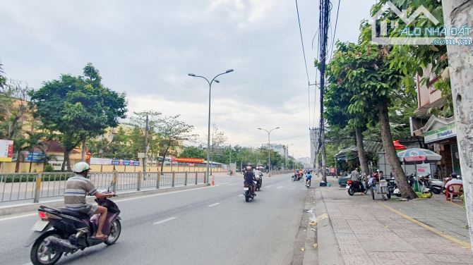 Mặt tiền kinh doanh chợ Bùi Minh Trực,132m2, 50tr/tháng chỉ 15 tỷ 2 - 1