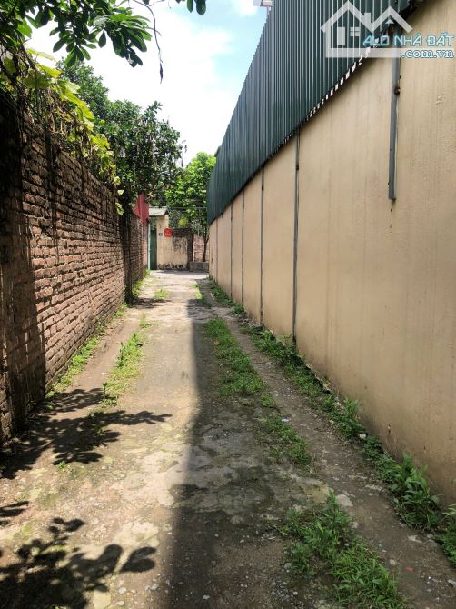 Bán Đất Đông Dư 55m mt 5m - Ô tô Vào Trong Đất - Ngõ Nông Gần Ô tô Tránh - giá 5.2 tỷ - 1