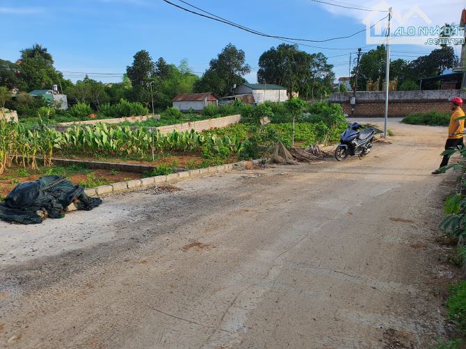 Bán 115m đất tại thôn sen trì. Ngay vùng lõi của khu công nghệ cao hòa lạc - 1
