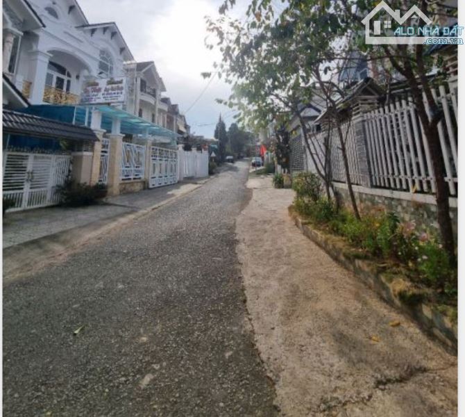 Cần bán lô đất KQH Ngô Quyền,P6,tp Đà Lạt.Dt 102m² - 7 tỷ 300 - 1