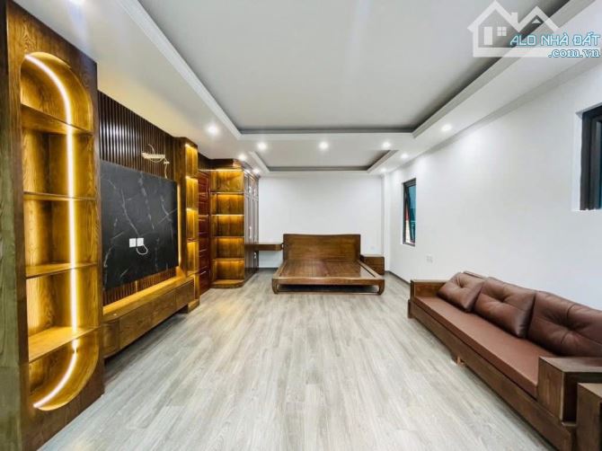 NHÀ DÂN XÂY ĐỊNH CÔNG, GẦN ĐẠI HỌC THUỶ LỢI, GẦN ROYAL CITY 32m2 4PN