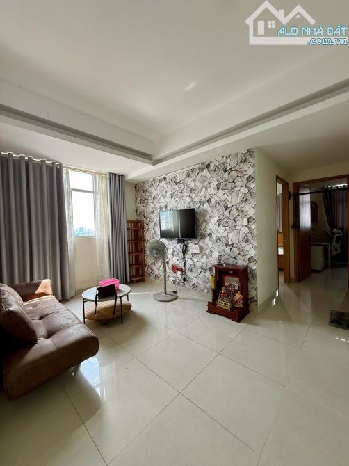 Chung cư Ruby, Nguyễn Sỹ Sách,Tân Bình:83m2, 2p ngủ,Nội thất,11tr - 1