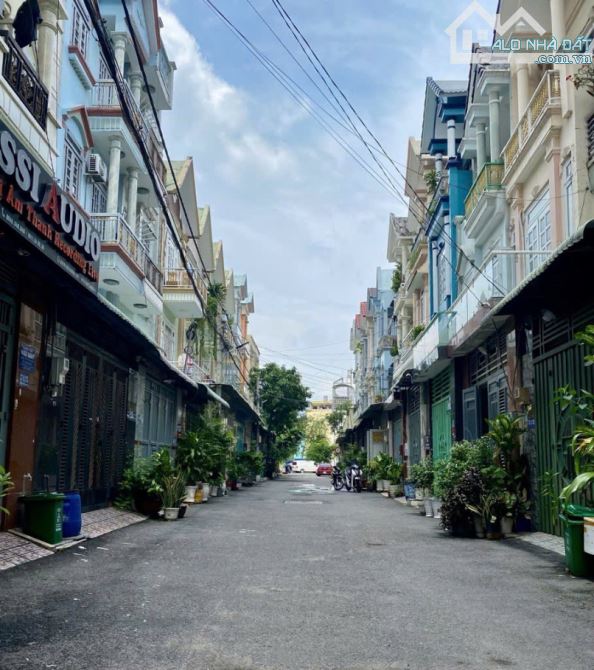 🏡 BÁN NHÀ 4 TẦNG HẺM 8M VIP – HUỲNH THỊ HAI, Q.12 📐 DT: 4.5x12.5m GIÁ 5,65 TỶ - 1