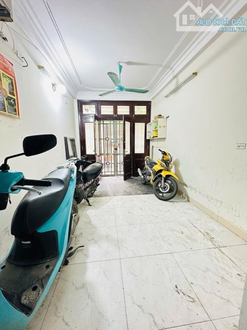 Phú Mỹ, Nhà Dòng Tiền CCMN 7P, Oto Qua Nhà, DT 40M, 4 Tầng, Sổ Đẹp, Giá 7.2 tỷ - 1