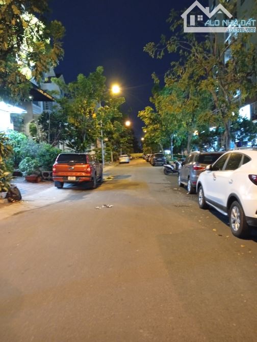 Bán Biệt Thự Quận 7_Nam Long Trần Trọng Cung_192M2+3Tầng;Sổ A4;Ngang 8M;8PN;Nhỉnh 29Tỷ TL. - 1