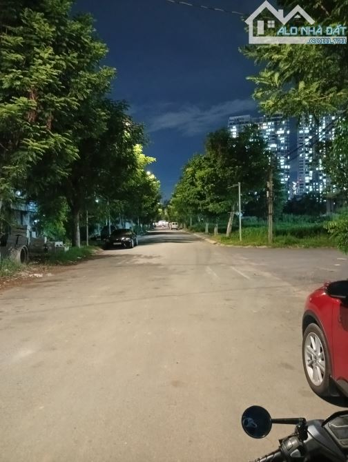 Bán Đất Tặng Nhà Mặt Tiền Quận 7_Hoàng Quốc Việt_105M2;Ngang 5M;Đường Nhựa 14M;Chỉ 13.XTỷ - 1