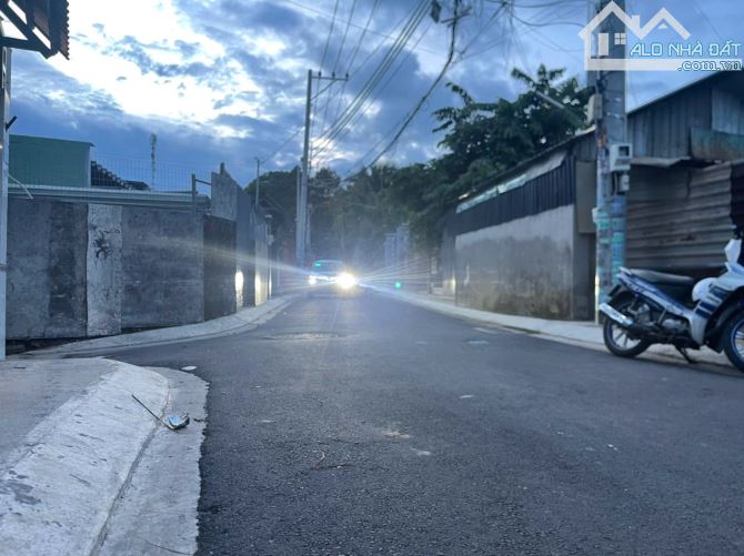 CĂN GÓC 2 MẶT TIỀN, 67M2, 2TẦNG, 5PN, NGUYỄN XIỂN, HÀNG SƠM VINHOEM, 4TỶ - 1