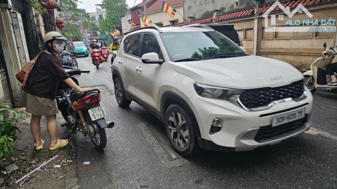 Tôi cần bán nhà mp ĐS đối diện công viên chùa Kiến Hưng đường 12m.Lô góc 2mặt thoáng.13tỷ9 - 16