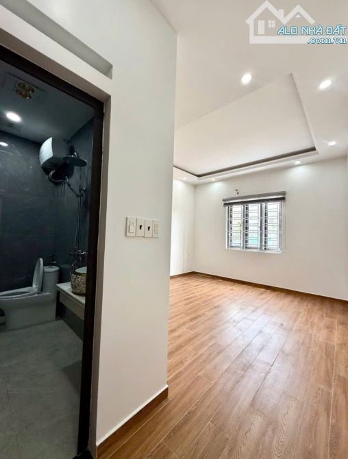 Bán nhà Tuyến 2 Ngô Gia Tự . DT 90m2 x 4,5T Thang Máy xây mới - 2