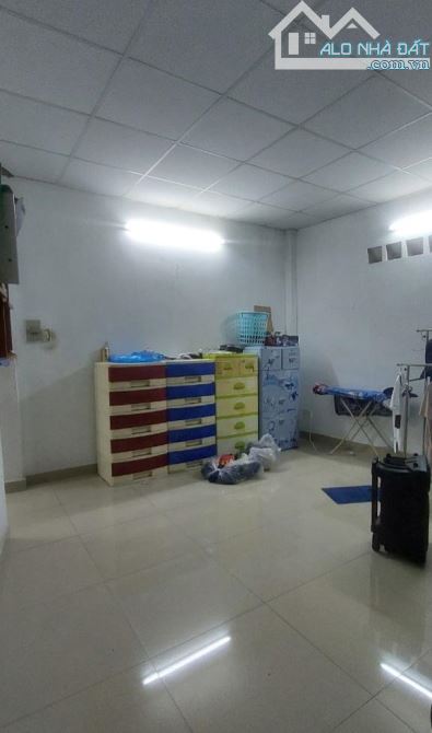 HẺM Ô TÔ ĐỖ CỬA - LẠC LONG QUÂN - TÂN BÌNH - 60M2 - 2 TẦNG - NHỈNH 7 TỶ - 2