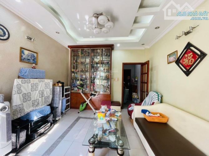 BÁN NHÀ MẶT TIỀN - 4 TẦNG 4*12M - ĐƯỜNG 12M - TẠ QUANG BỬU, QUẬN 8 - NHỈNH 9 TỶ. Lh: - 2