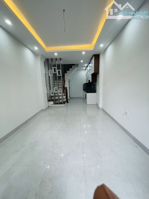 Liên Mạc -Bắc Từ Liêm -5 Tầng Xây Mới DT 35m .Ô Tô 4 Chỗ Vào .Giá 4,9 Tỷ - 2