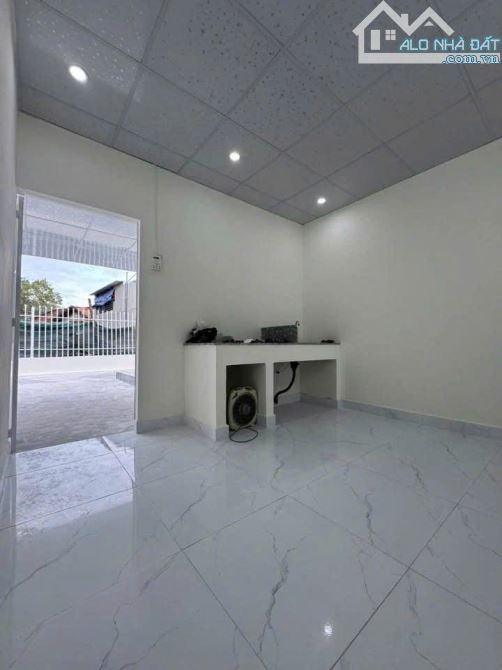 Quá Sốc Giá Cực tốt Chủ ngộp cân bán nhanh Căn nhà ở KCN Trảng Bàng 218m2 Sổ Riêng Sẵn - 2