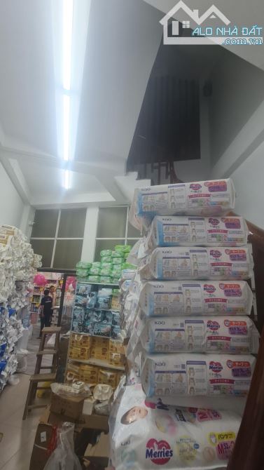 Mặt phố Quang Trung 50m 5t Kinh doanh sầm uất bất chấp , vỉa hè rộng - 2