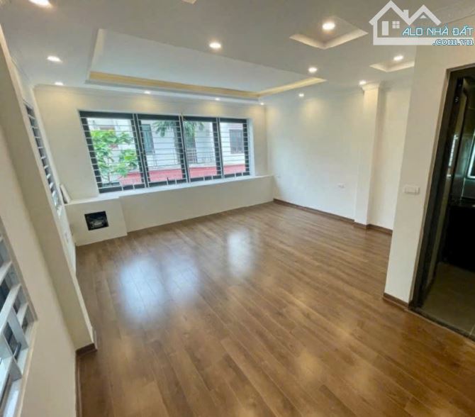 NHÀ ĐẸP PHÚC ĐỒNG LONG BIÊN, Ô TÔ VAO NHÀ, LÔ GÓC, 3 BƯỚC RA PHỐ, GIÁ CỰC HỜI - 2