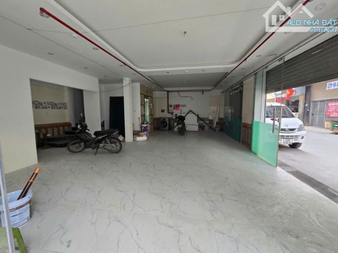 GẤP PHÂN LÔ LÊ QUANG ĐẠO - LÔ GÓC KINH DOANH Ô TÔ TRÁNH - 100M - 29.5 Tỷ - 2
