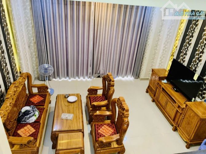 HẺM XE TẢI - ĐÌNH PHONG PHÚ - CHỢ TĂNG NHƠN PHÚ B - 3 TẦNG - 5PN - 82M2, 7.4TỶ TL - 2