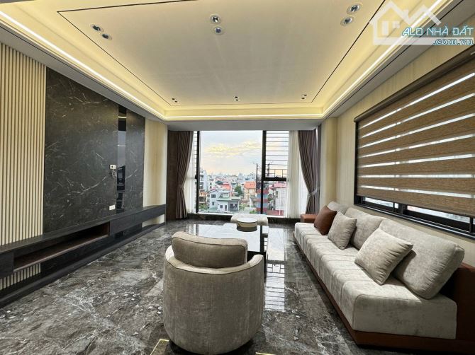 Bán nhà Lô góc MP Đàm Quang Trung, Long Biên, 50m2, Vỉa hè, KDVP, 24.8 tỷ - 2