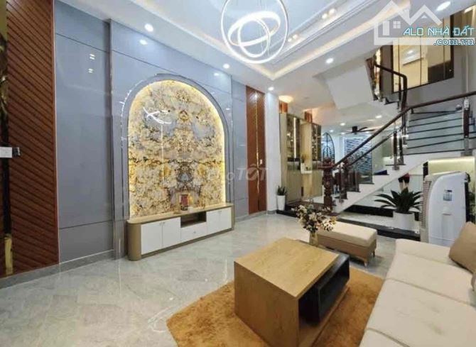 TÔI VỀ HƯU CẦN BÁN NHÀ ĐƯỜNG ĐIỆN BIÊN PHỦ, QUẬN 3- GIÁ 5TỶ290/ 54M2-(4x13,5M) ĐƯỜNG ÔTÔ - 2