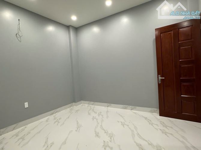 Mặt tiền Trần Hưng Đạo Quận 1 (4.1x24m) 4 tầng HDT 80tr/th giá chỉ 30 tỷ - 2