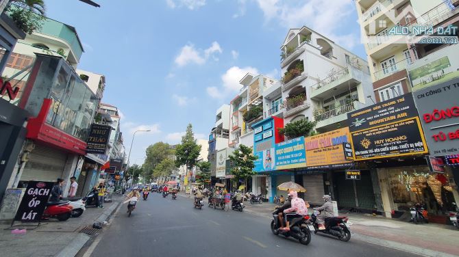 Giá rẻ bất ngờ – MT 242 Tô Hiến Thành – DT: 4 x 19m , 3 lầu – giá chỉ 26.9 tỷ - 2