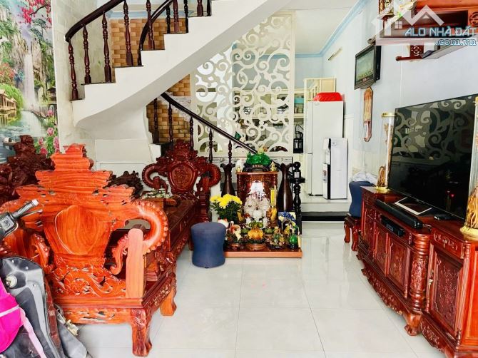 Bán nhà Phan Huy Ích Gò Vấp ngang 4.5m hẻm 5m thông chỉ 5 tỷ 9 xíu thương lượng - 2