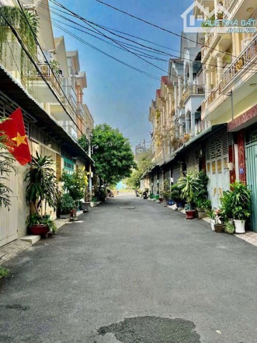 🏡 BÁN NHÀ 4 TẦNG HẺM 8M VIP – HUỲNH THỊ HAI, Q.12 📐 DT: 4.5x12.5m GIÁ 5,65 TỶ - 2