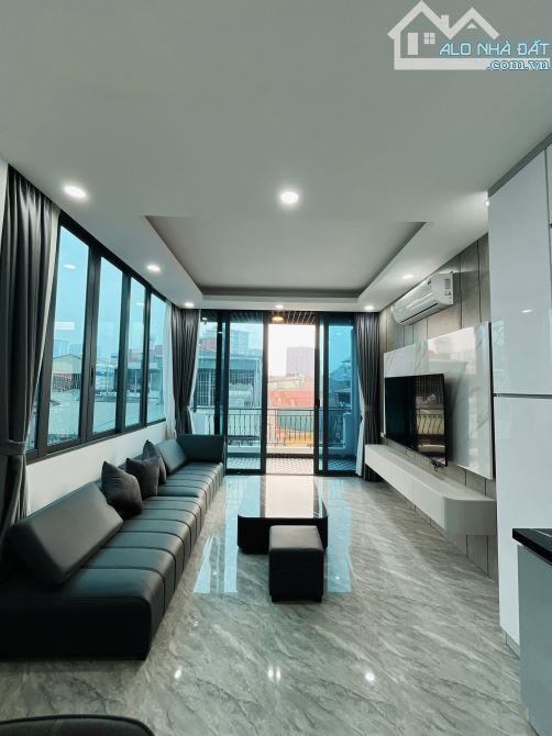Nhà Minh Khai - ô tô 7 chỗ vào nhà, ngõ thông - 6 tầng thang máy- Full nội thất - 2