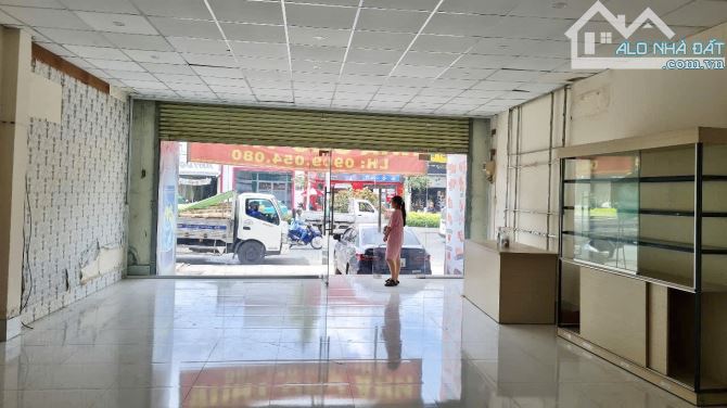 Cho Thuê Mặt Bằng Mặt Tiền 6,6M Nguyễn Văn Linh Gần Ngã Tư 3/2 - 2