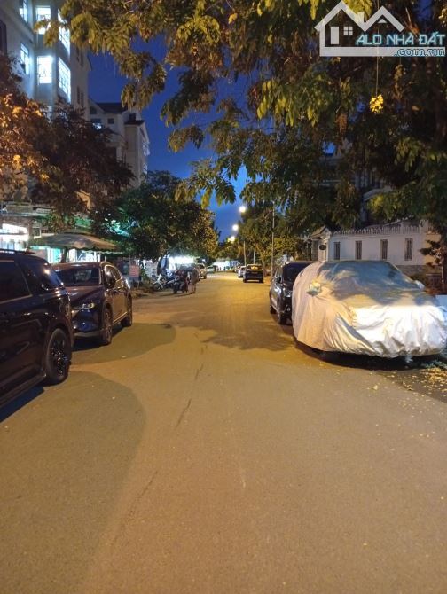 Bán Biệt Thự Quận 7_Nam Long Trần Trọng Cung_192M2+3Tầng;Sổ A4;Ngang 8M;8PN;Nhỉnh 29Tỷ TL. - 2