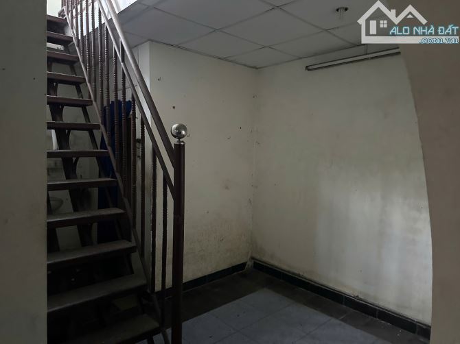 Bán nhà cấp 4, khu dân cư dân trí, hiện hữu, gần khu công nghệ cao. - 2