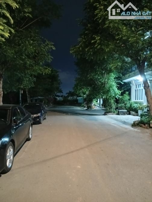 Bán Đất Tặng Nhà Mặt Tiền Quận 7_Hoàng Quốc Việt_105M2;Ngang 5M;Đường Nhựa 14M;Chỉ 13.XTỷ - 2