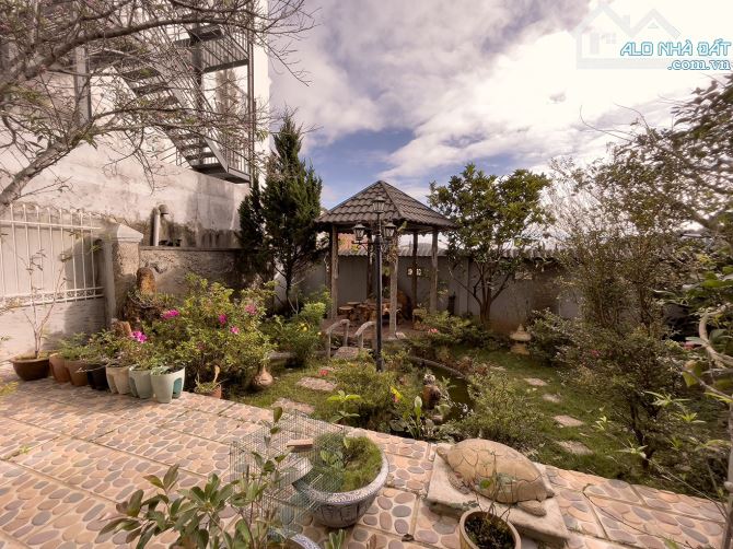 VILLA XINH MẶT TIỀN ĐẦU TRIỆU VIỆT VƯƠNG VIEW ĐẸP CÓ SÂN VƯỜN - 2
